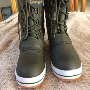 8.5 Olive Green Ladies Waterproof Fur Snow Boots